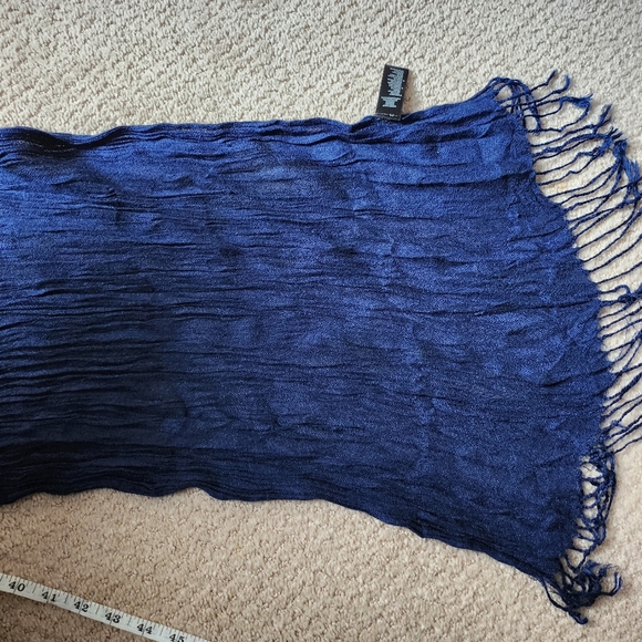 **AEO** blue wrinkled scarf - Picture 3 of 4